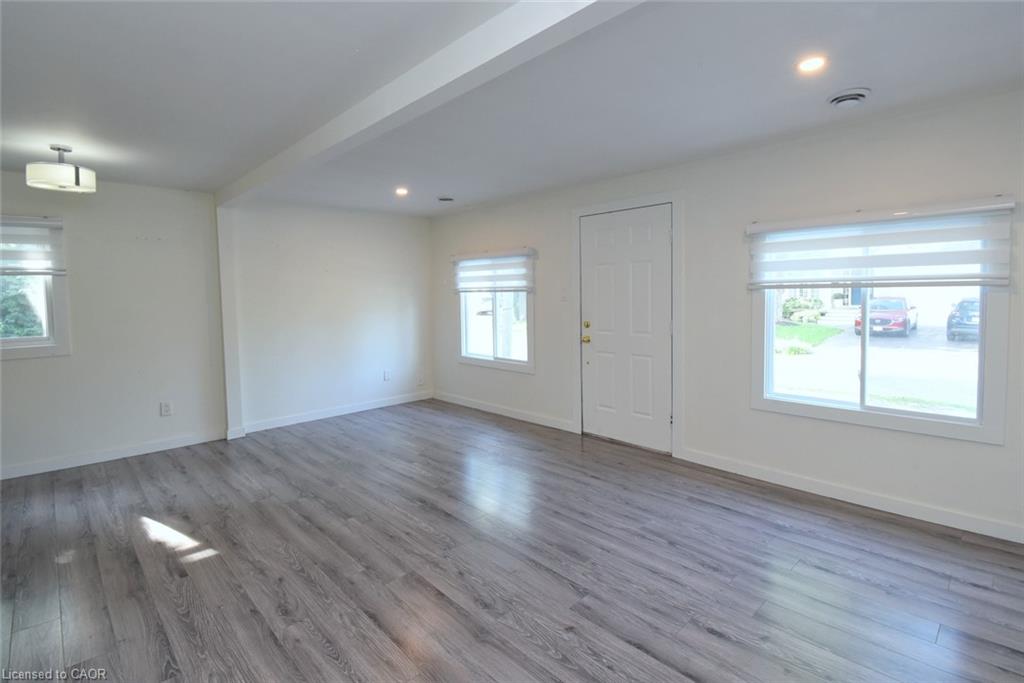 10 Graham Street Property Photo 6