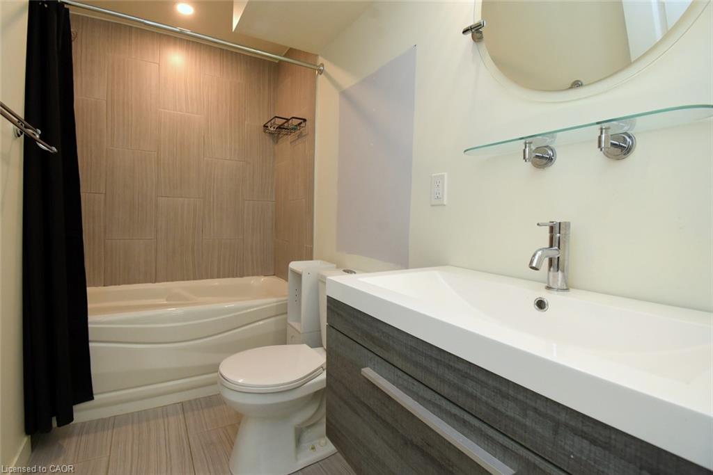 10 Graham Street Property Photo 14