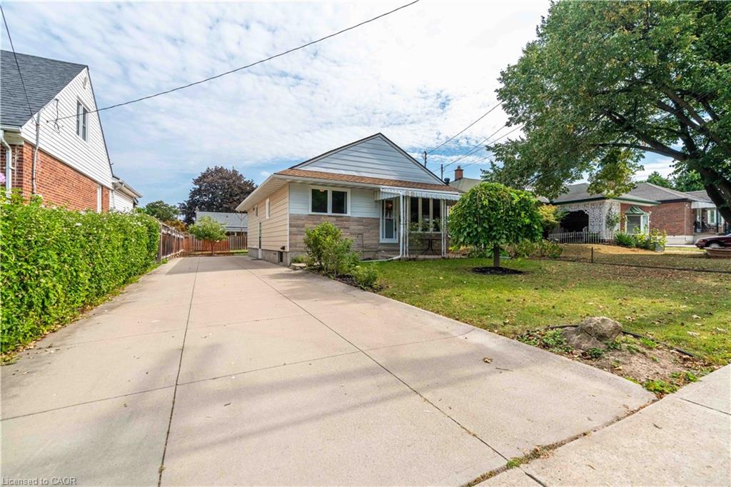215 Rosedale Avenue Property Photo 3