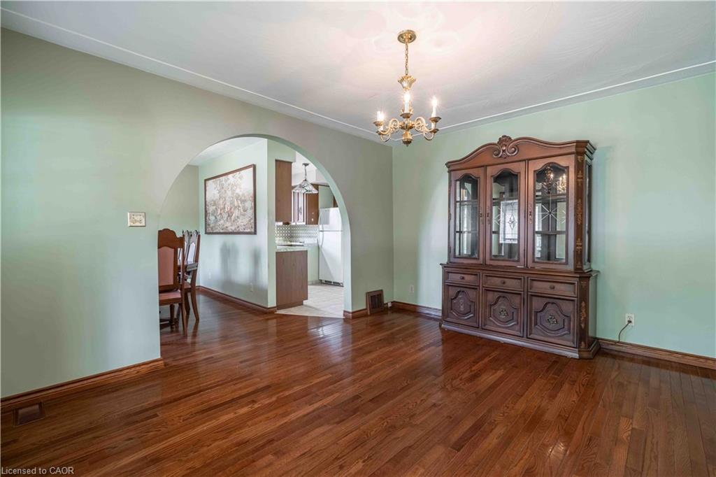 215 Rosedale Avenue Property Photo 6