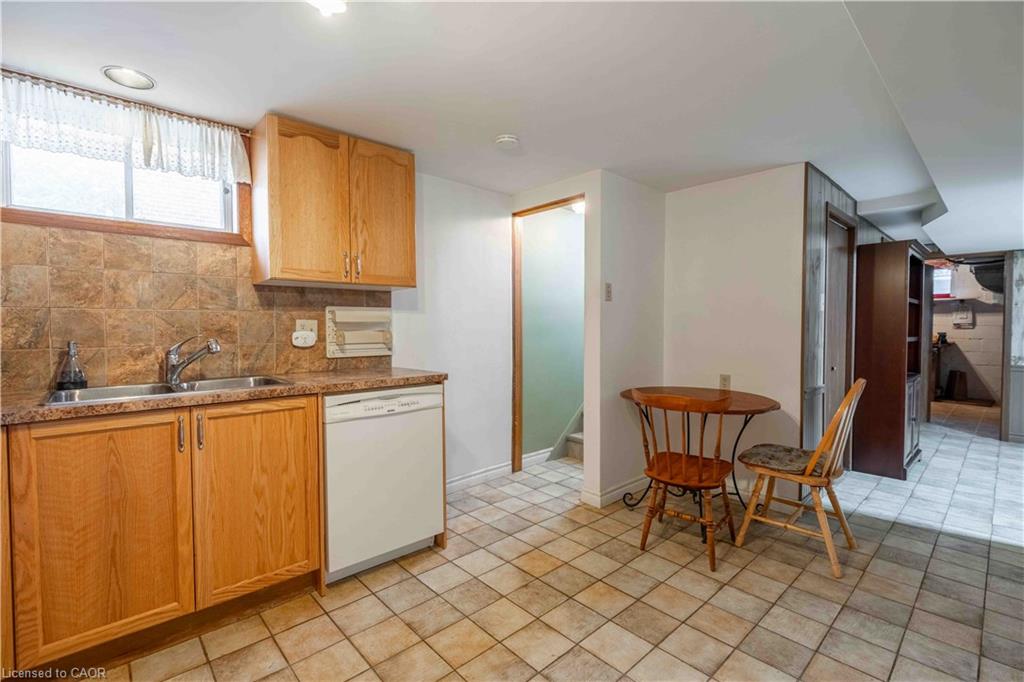 215 Rosedale Avenue Property Photo 25