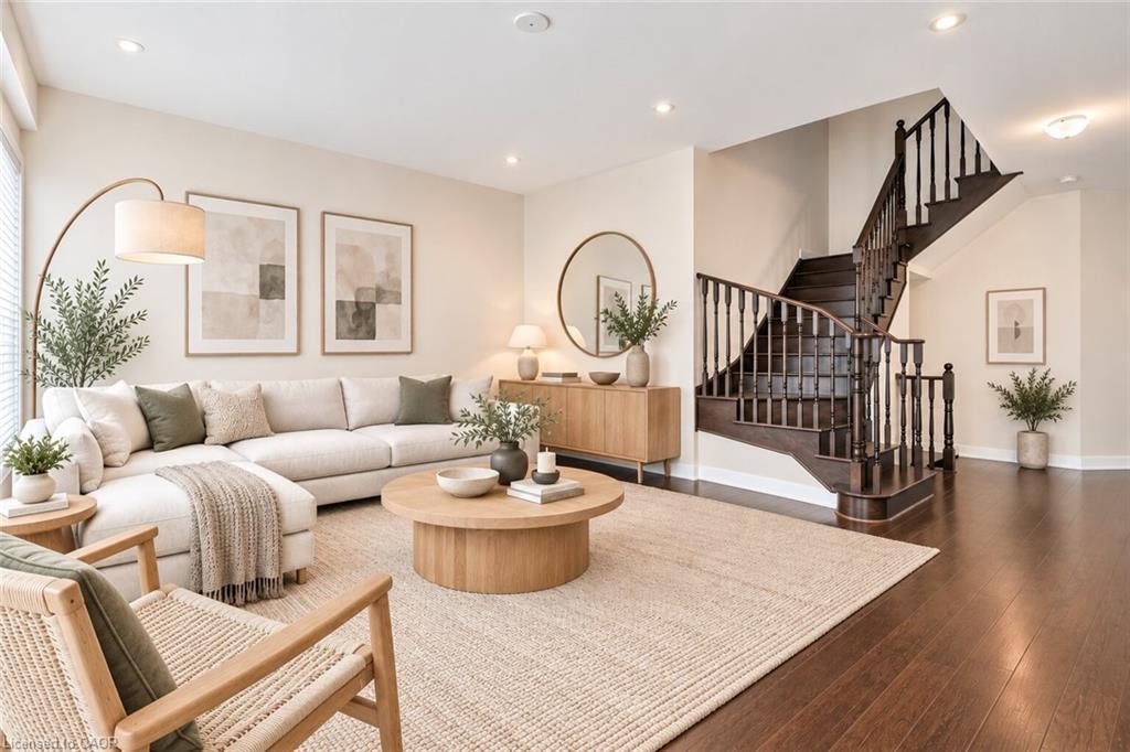 92 Longboat Run W Property Photo 6