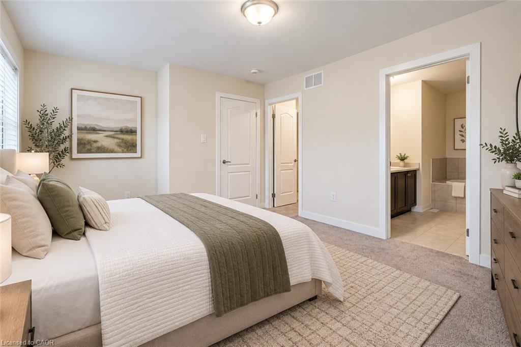 92 Longboat Run W Property Photo 10