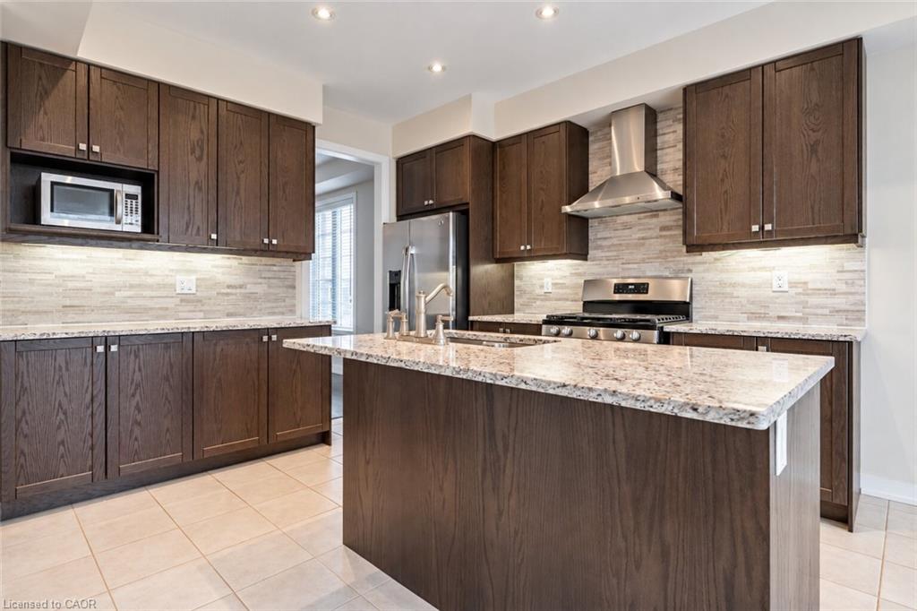 92 Longboat Run W Property Photo 24