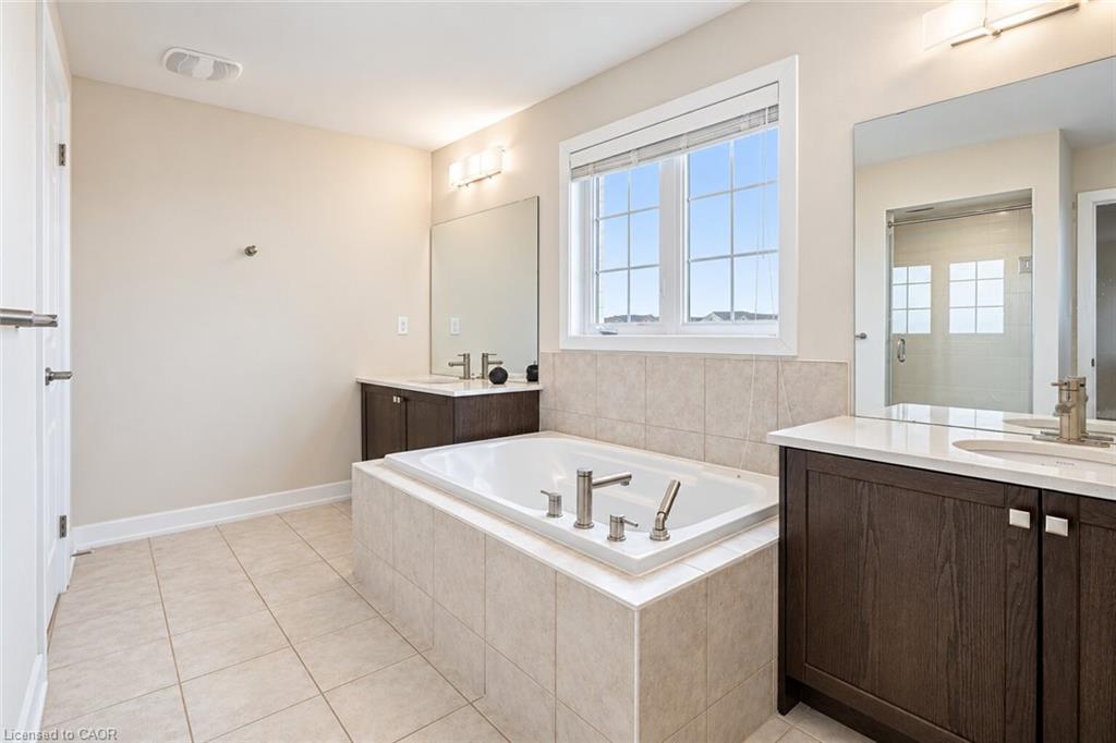 92 Longboat Run W Property Photo 49