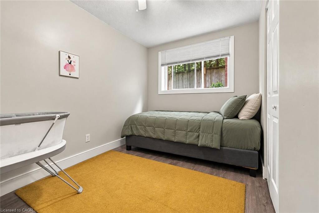 26 Renfrew Street E Property Photo 29