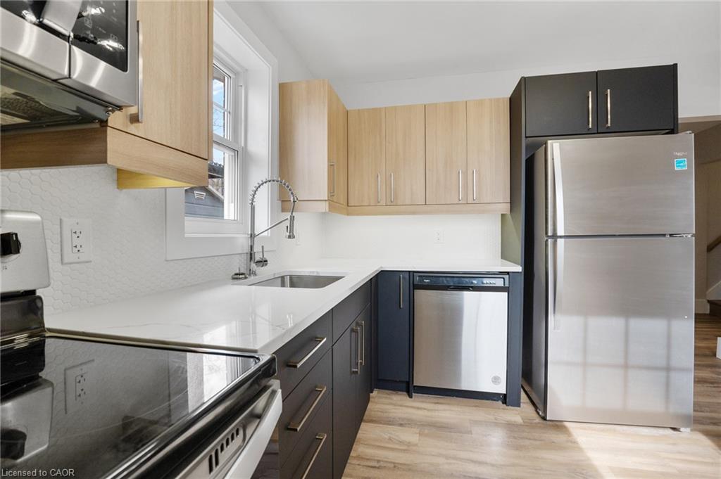 1-329 Rosedale Avenue Property Photo 4