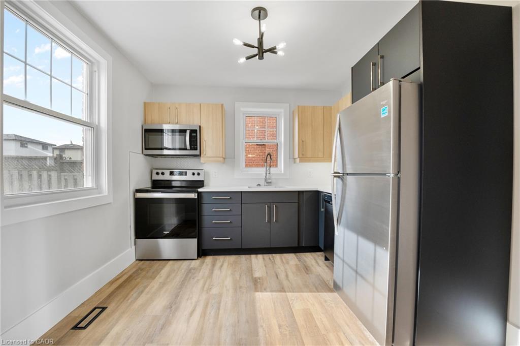 1-329 Rosedale Avenue Property Photo 6