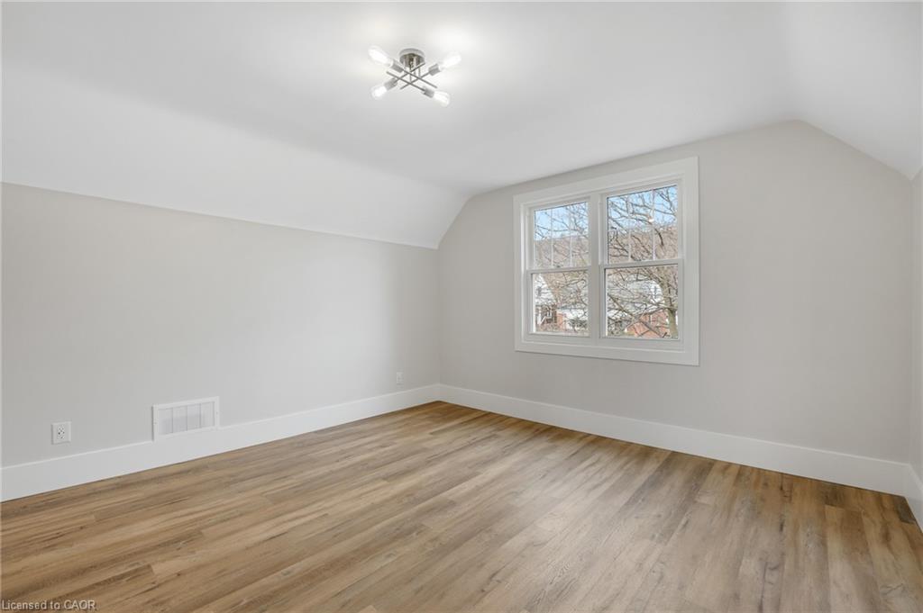 1-329 Rosedale Avenue Property Photo 16