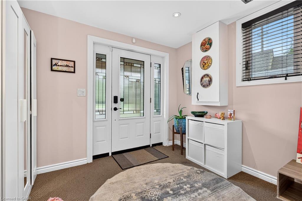 592 Aberdeen Avenue Property Photo 4