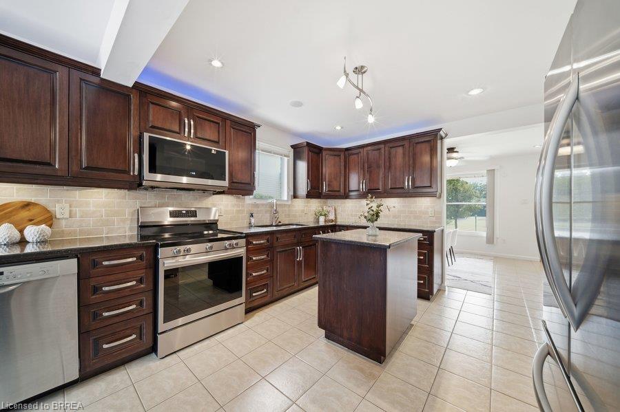 119 Brantwood Park Road Property Photo 12
