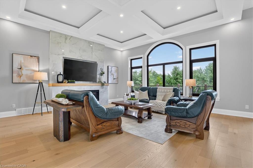 8-670 Bishopsgate Road Property Photo 14