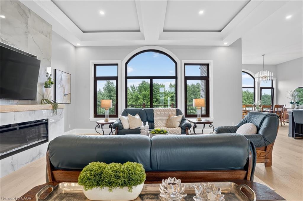 8-670 Bishopsgate Road Property Photo 15