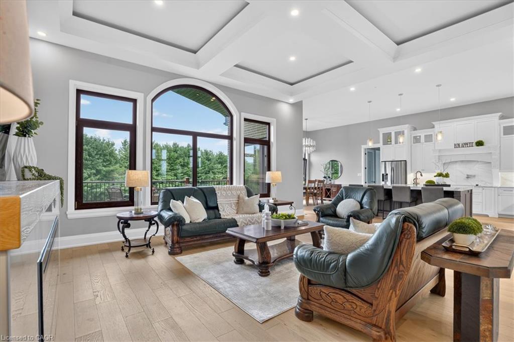 8-670 Bishopsgate Road Property Photo 16
