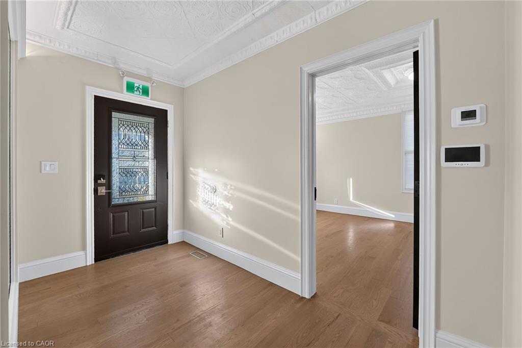 42 Ontario Street Property Photo 6