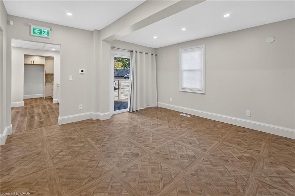 42 Ontario Street Property Photo 13