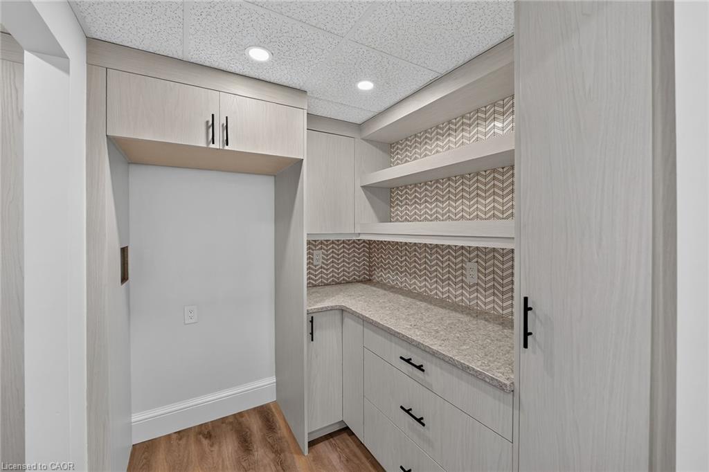 42 Ontario Street Property Photo 15