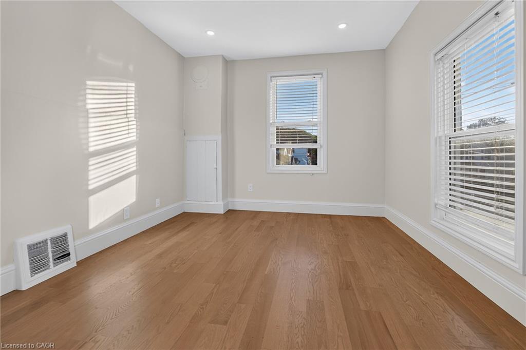 42 Ontario Street Property Photo 26