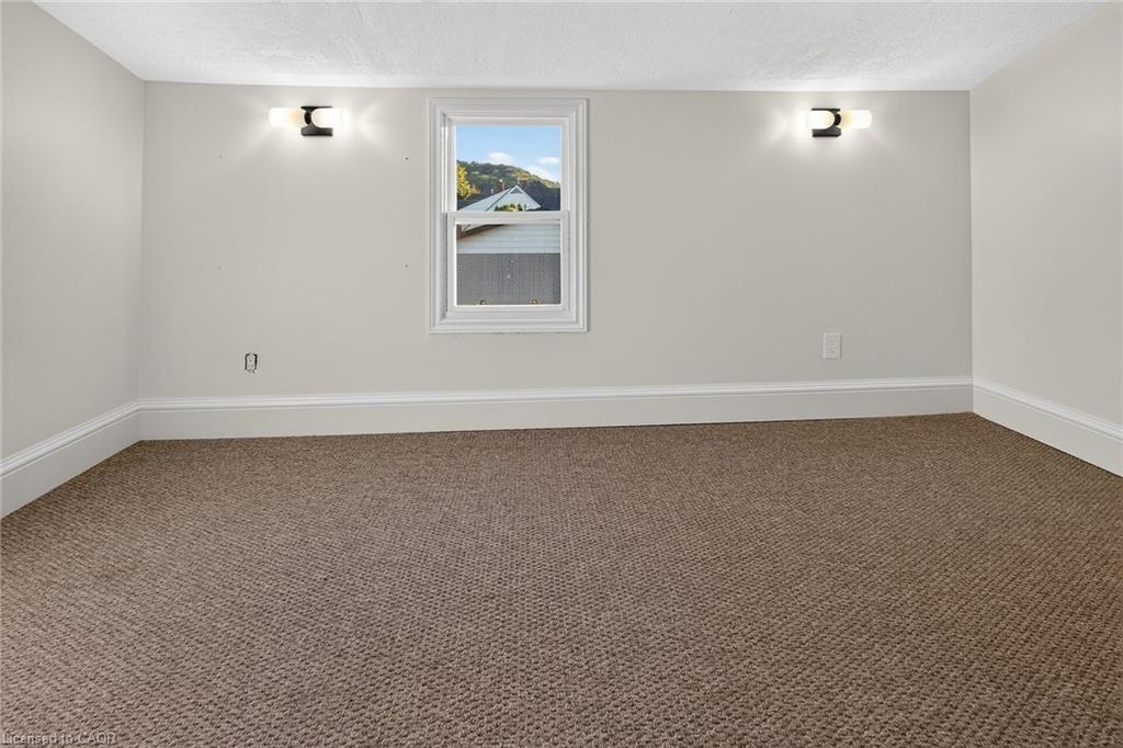 42 Ontario Street Property Photo 31
