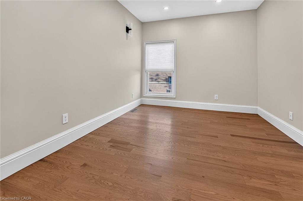 42 Ontario Street Property Photo 33