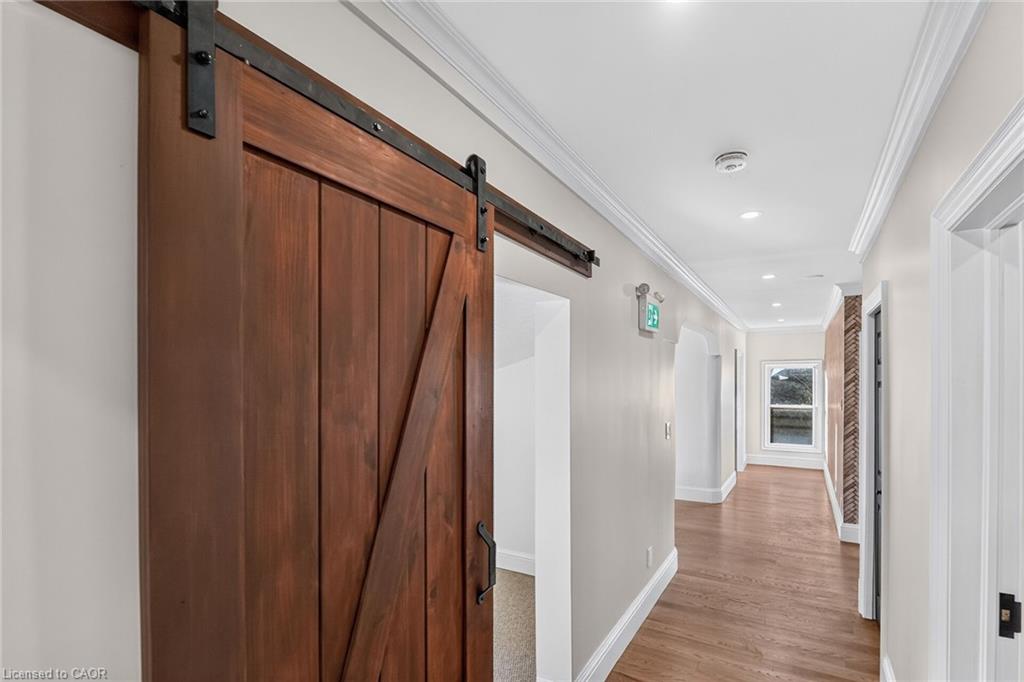 42 Ontario Street Property Photo 37