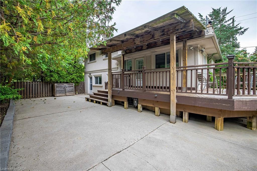 2039 Wakely Street Property Photo 25