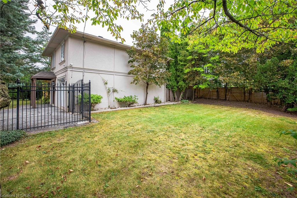 2039 Wakely Street Property Photo 28
