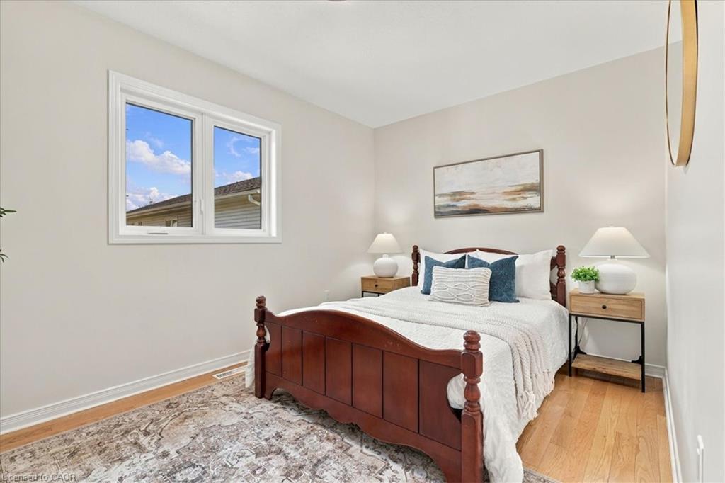 150 Wesley Crescent Property Photo 14