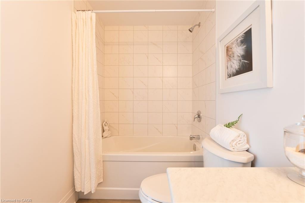 413-470 Dundas Street E Property Photo 13