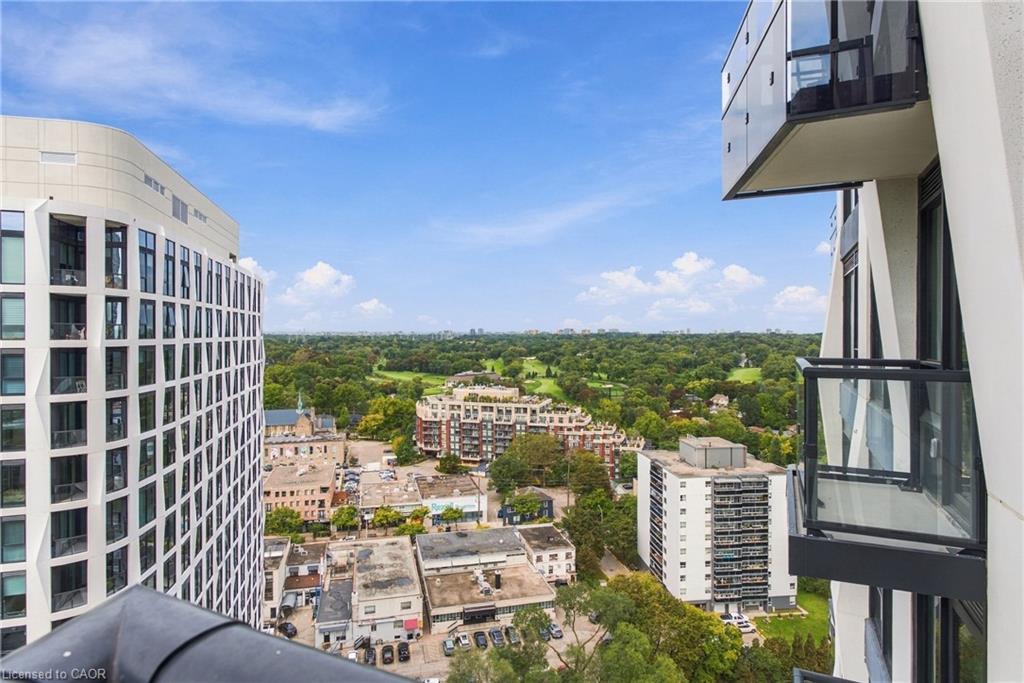 2010-60 Central Park Roadway Property Photo 21