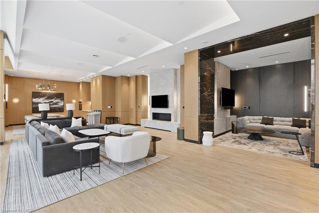 2010-60 Central Park Roadway Property Photo 25
