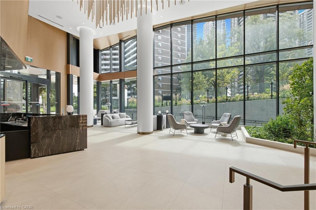 2010-60 Central Park Roadway Property Photo 39