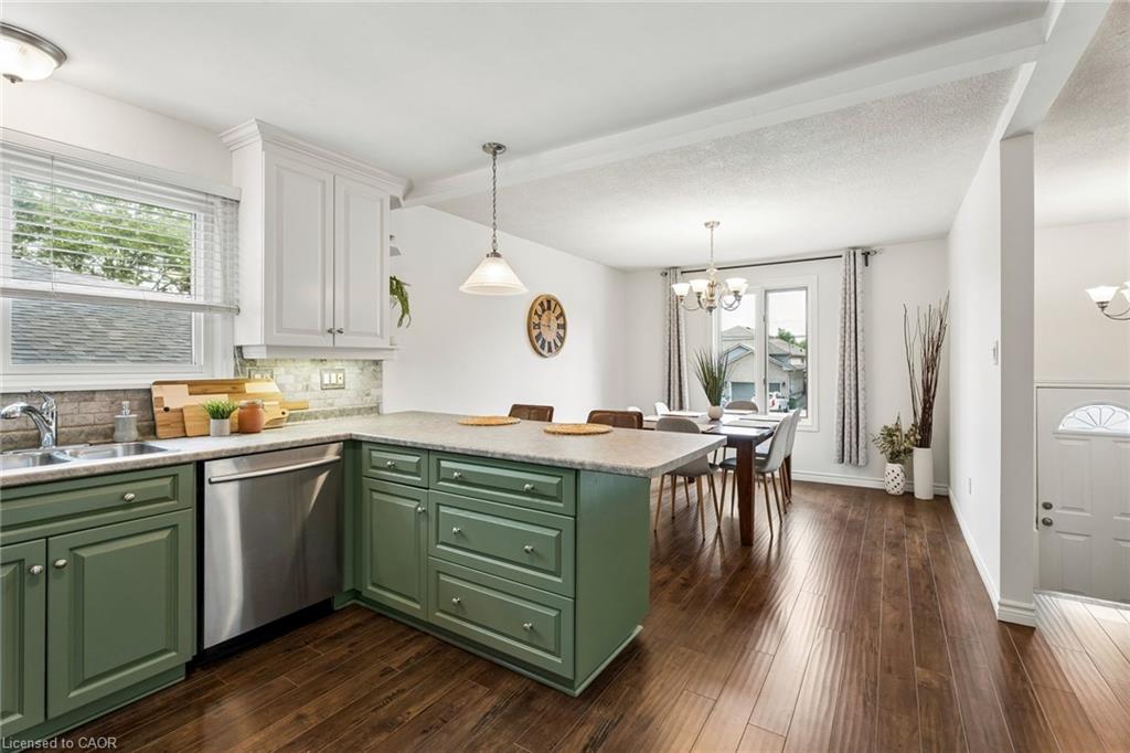 317 Rexford Drive Property Photo 14