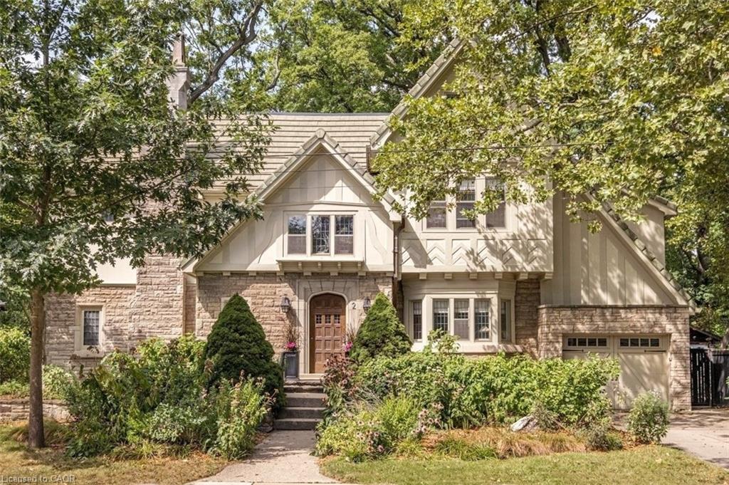 2 Oak Knoll Drive Property Photo 1