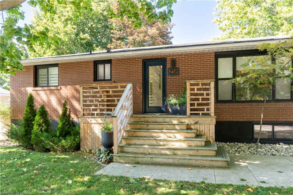 238 Morenz Drive Property Photo 3