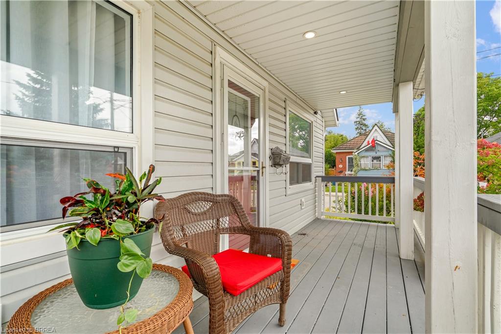 24 Elliott Avenue Property Photo 4