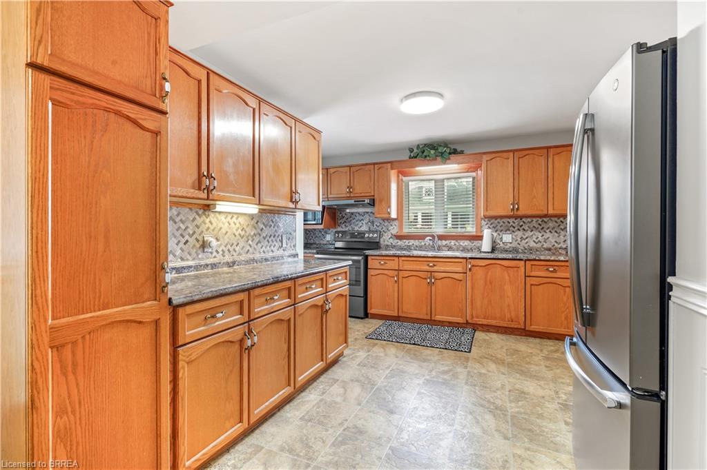 24 Elliott Avenue Property Photo 17