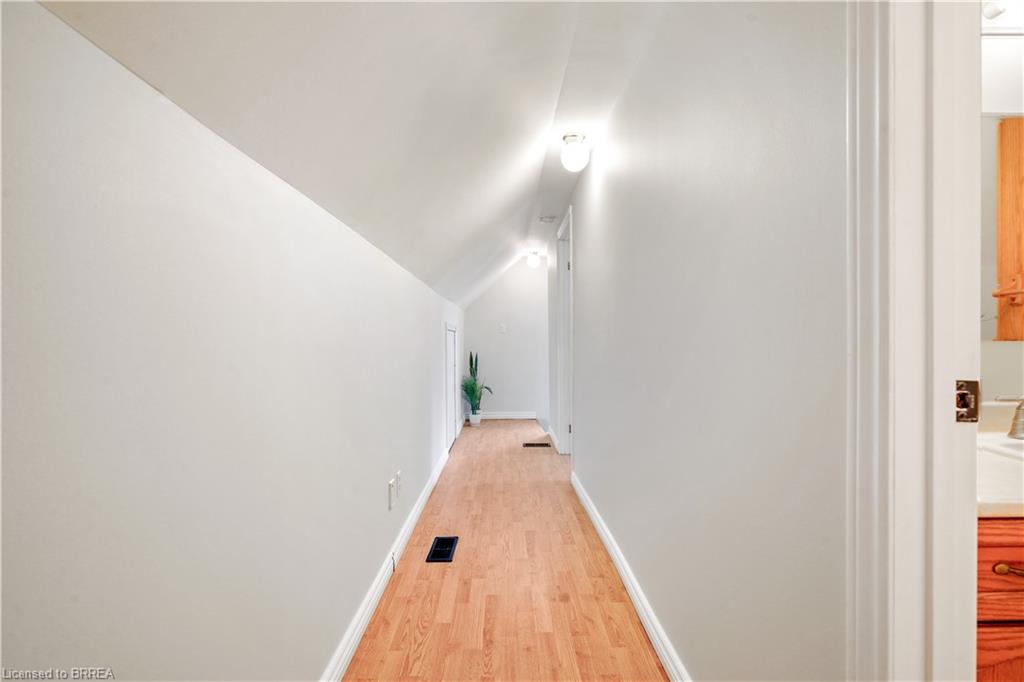 24 Elliott Avenue Property Photo 23
