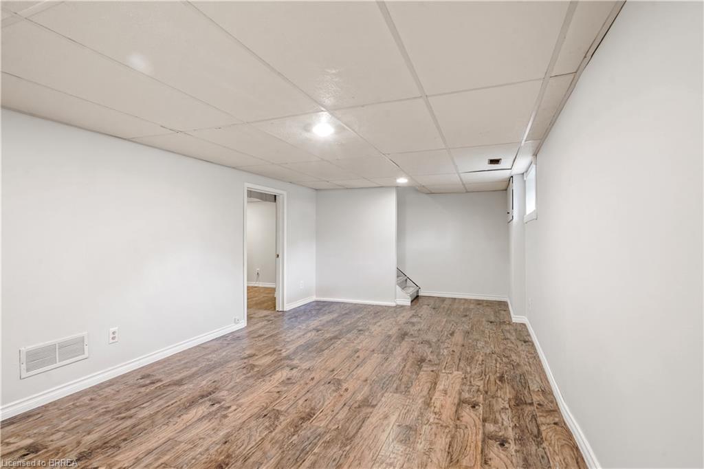 24 Elliott Avenue Property Photo 29