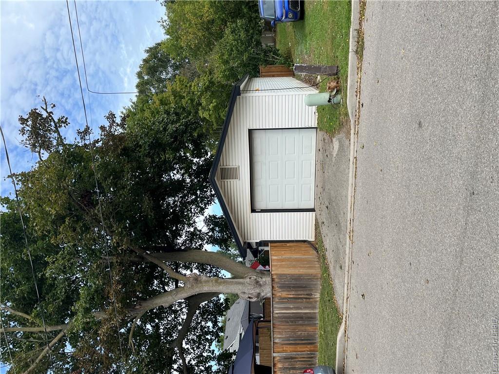 24 Elliott Avenue Property Photo 48