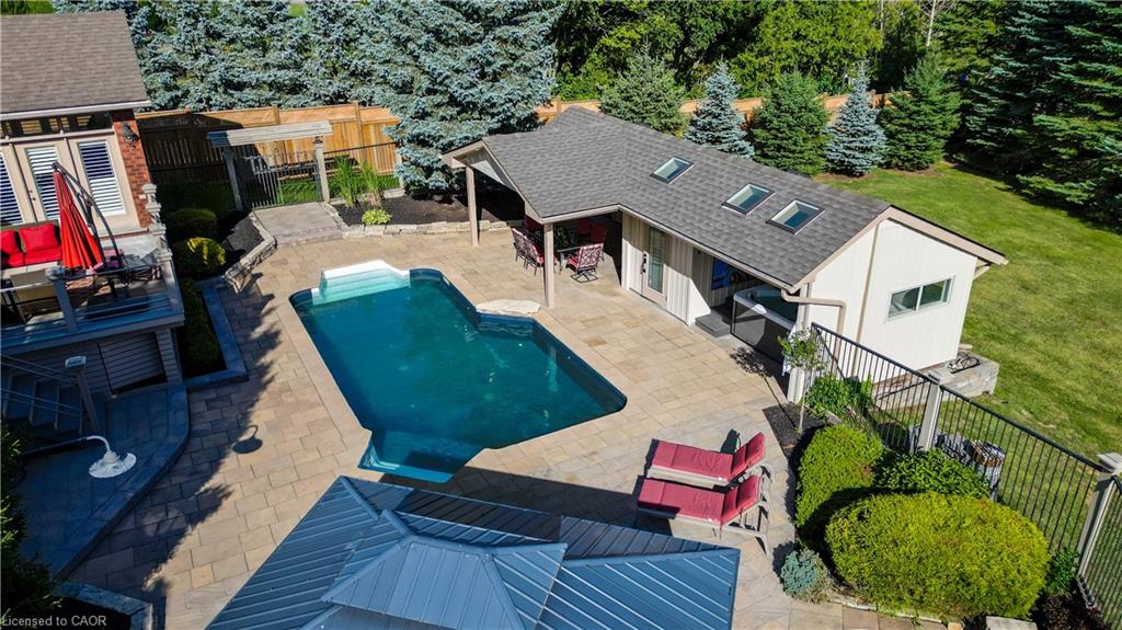 11 Cecil Kennedy Court Property Photo 39