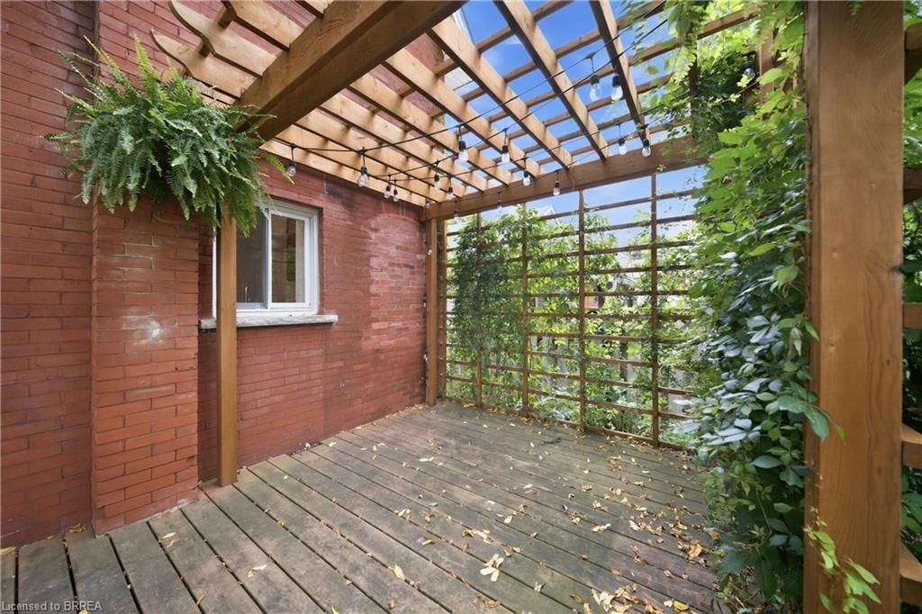 271 Park Avenue Property Photo 30