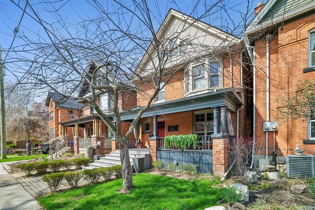 40 Stanley Avenue Property Photo 3