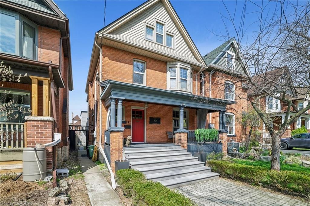 40 Stanley Avenue Property Photo 4