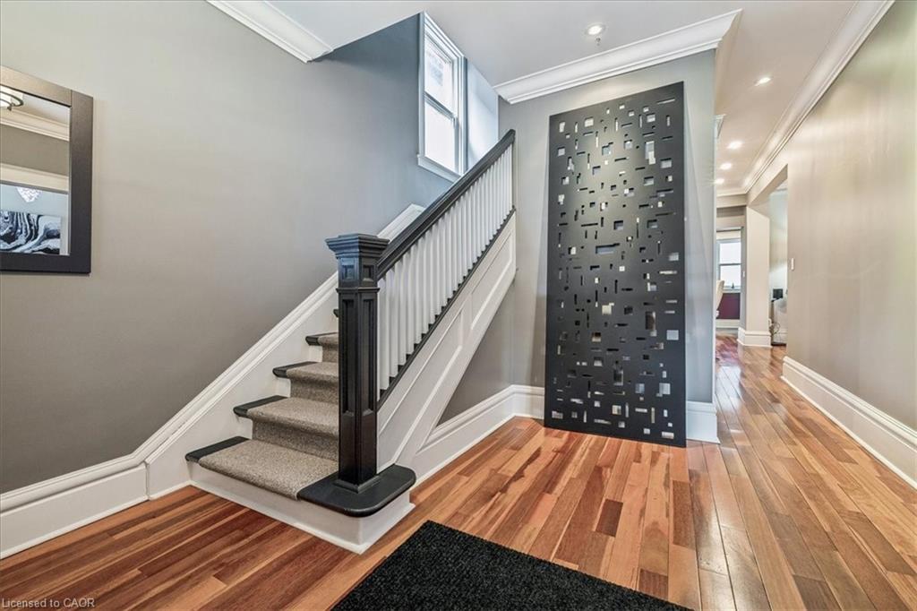 40 Stanley Avenue Property Photo 8