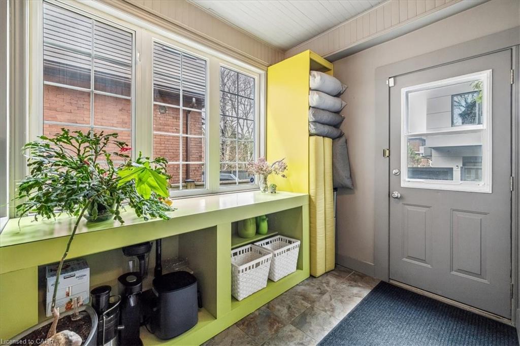 40 Stanley Avenue Property Photo 17