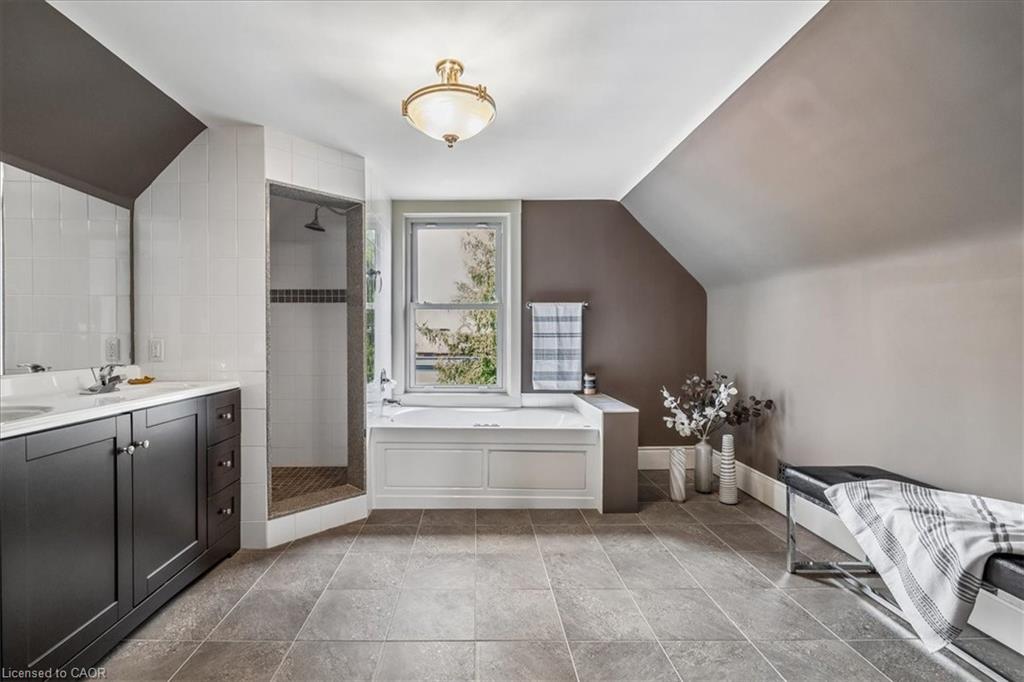 40 Stanley Avenue Property Photo 31
