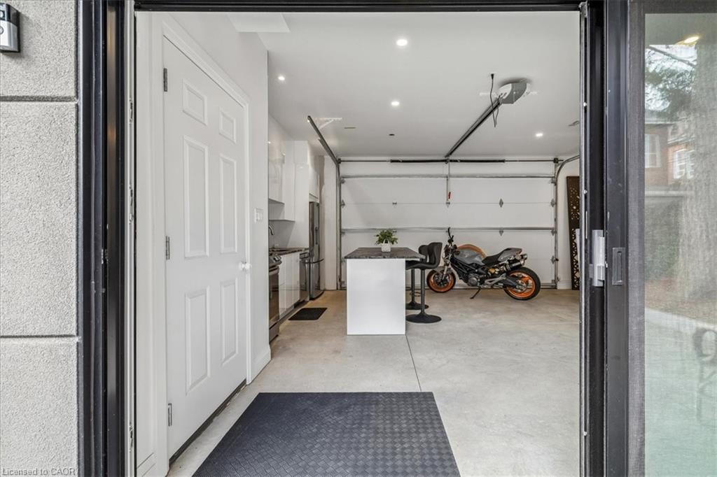 40 Stanley Avenue Property Photo 37