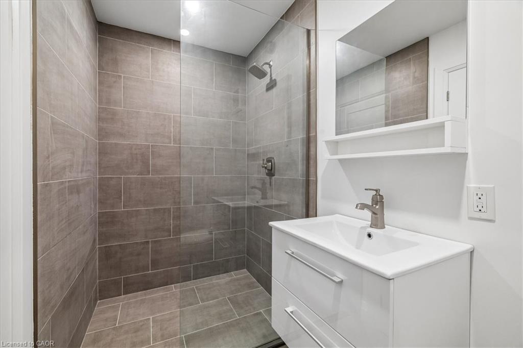 40 Stanley Avenue Property Photo 44