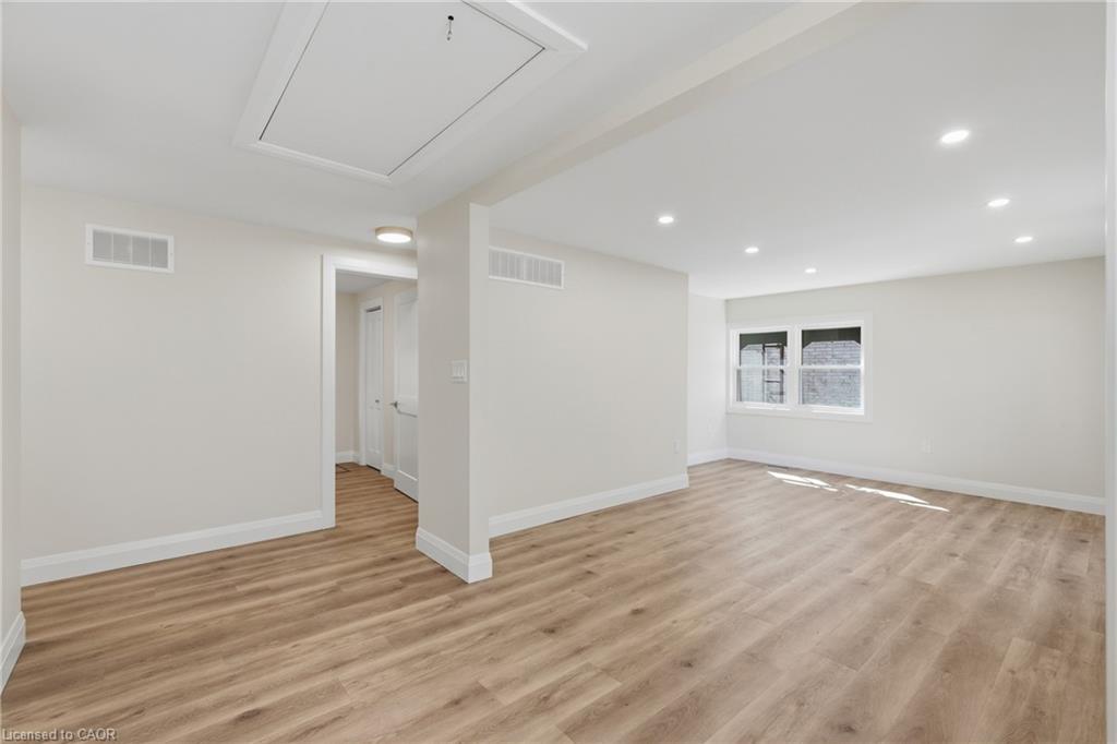 116 Dufferin Street Property Photo 13